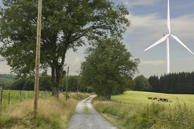 La Nouaille sur le chemin, éolienne  E3